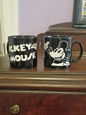 Disney Black and White Mickey Mouse Ceramic Mug Set